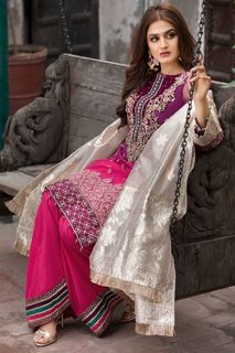 Hira Salman feet photo 12