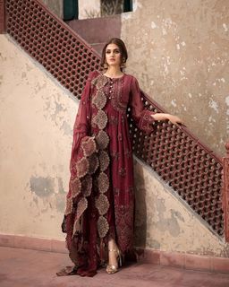 Hira Salman feet photo 15