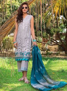Hira Salman feet photo 17