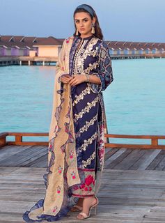 Hira Salman feet photo 17