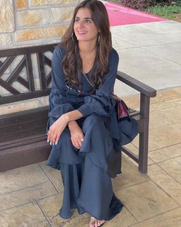 Hira Salman feet photo 13