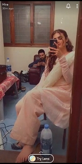 Hira Salman feet photo 19