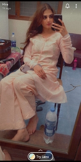Hira Salman feet photo 17