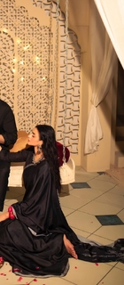 Hira Salman feet photo 5