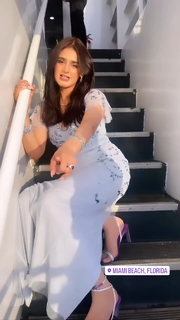 Hira Salman feet photo 9