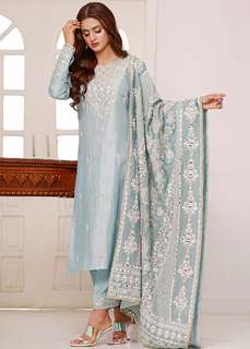 Hira Salman feet photo 5