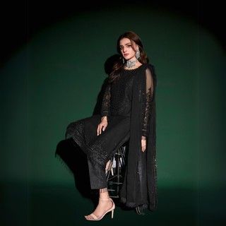 Hira Salman feet photo 12