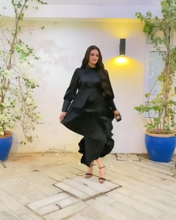 Hira Salman feet photo 9