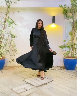 Hira Salman feet photo 6