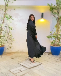Hira Salman feet photo 3
