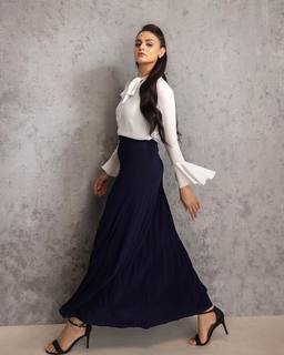 Hira Salman feet photo 19