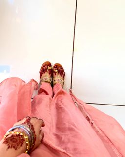 Hira Salman feet photo 11