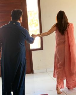 Hira Salman feet photo 9