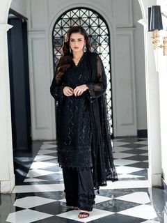 Hira Salman feet photo 8