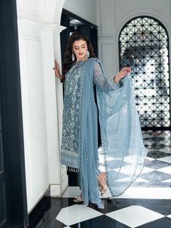 Hira Salman feet photo 6