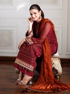 Hira Salman feet photo 19