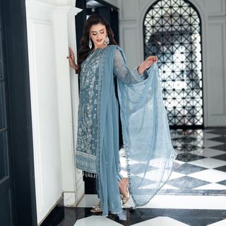 Hira Salman feet photo 7