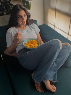 Hira Salman feet photo 2