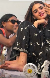 Hira Salman feet photo 5