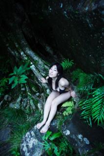 Hiroko Satô feet photo 9