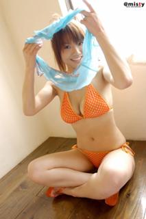Hitomi Aizawa feet photo 10