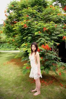 Hitomi Aizawa feet photo 1
