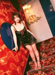 Hitomi Aizawa feet photo 19