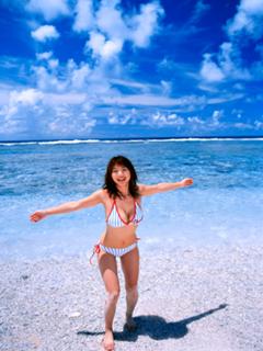 Hitomi Aizawa feet photo 9