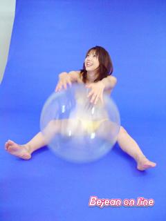 Hitomi Aizawa feet photo 3