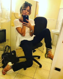 Hoara Borselli feet photo 1