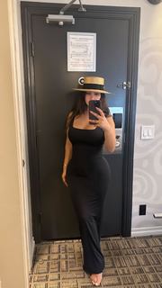 Hoda Eletreby feet photo thumbnail
