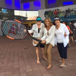 Hoda Kotb feet photo thumbnail