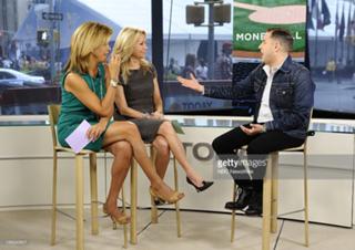 Hoda Kotb feet photo thumbnail