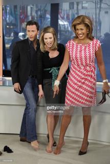Hoda Kotb feet photo thumbnail