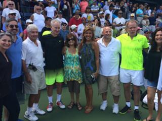 Hoda Kotb feet photo thumbnail