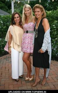 Hoda Kotb feet photo thumbnail
