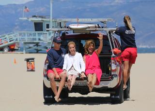 Hoda Kotb feet photo thumbnail