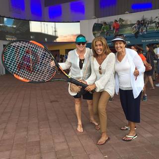 Hoda Kotb feet photo thumbnail