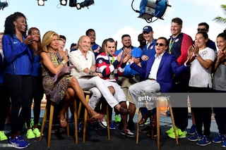 Hoda Kotb feet photo thumbnail