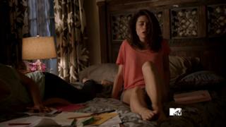 Holland Roden feet photo thumbnail