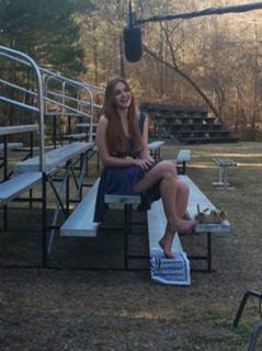 Holland Roden feet photo thumbnail