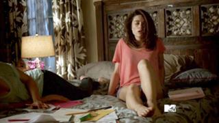 Holland Roden feet photo thumbnail