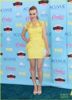 Holland Roden feet photo thumbnail