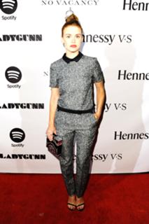 Holland Roden feet photo thumbnail