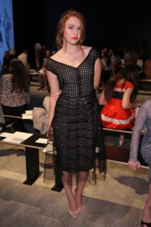 Holland Roden feet photo thumbnail