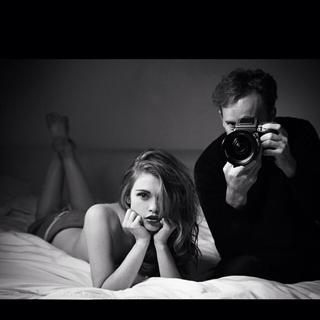 Holland Roden feet photo thumbnail