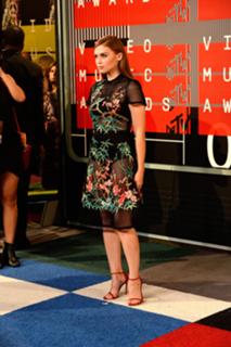 Holland Roden feet photo thumbnail