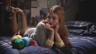 Holland Roden feet photo thumbnail