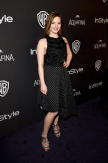 Holliday Grainger feet photo thumbnail
