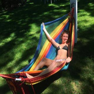 Holly Burt feet photo thumbnail